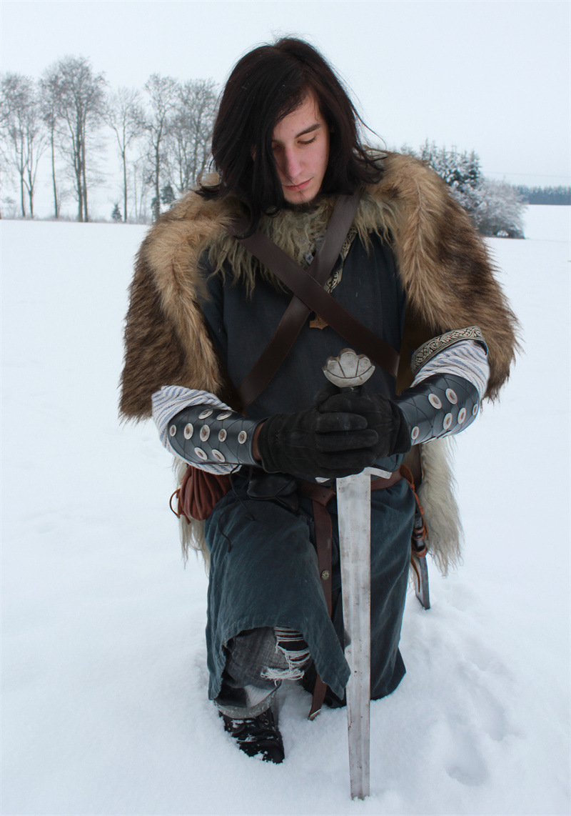 Jubah Viking dengan Kerah Bulu - Winter Clothing Accessories ulasan dan harga